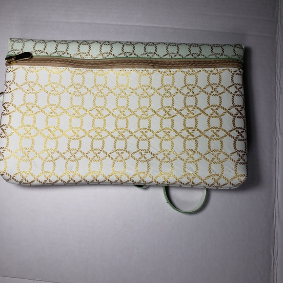Beautiful envelope gold print clutch - Picture 2 of 4